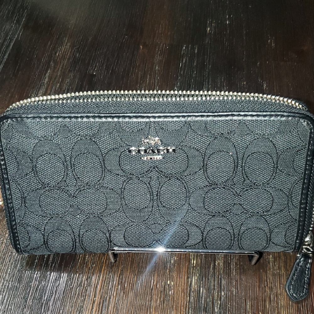 Coach Black Signature Zip Wallet